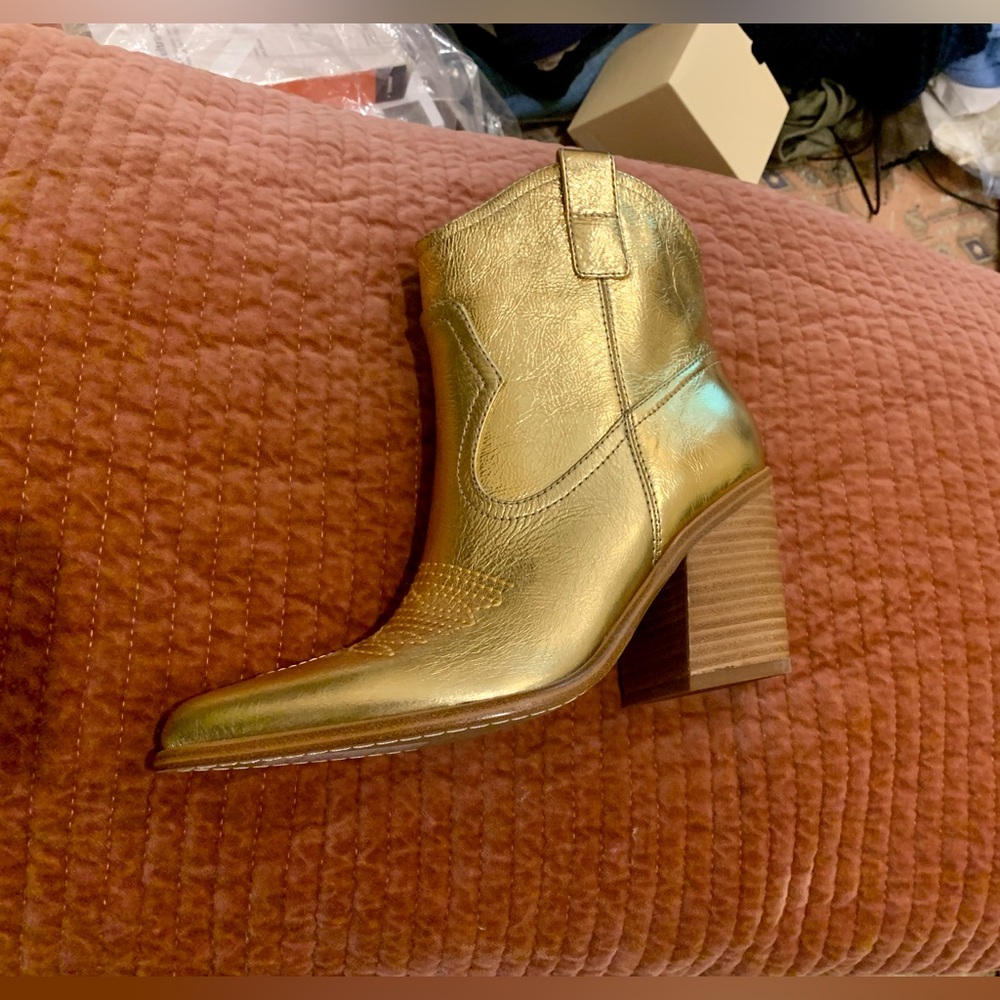 NWOT Marc Fisher Jalella Ankle Boot 7M - Gold Western Heeled Bootie never worn! - Picture 5 of 10